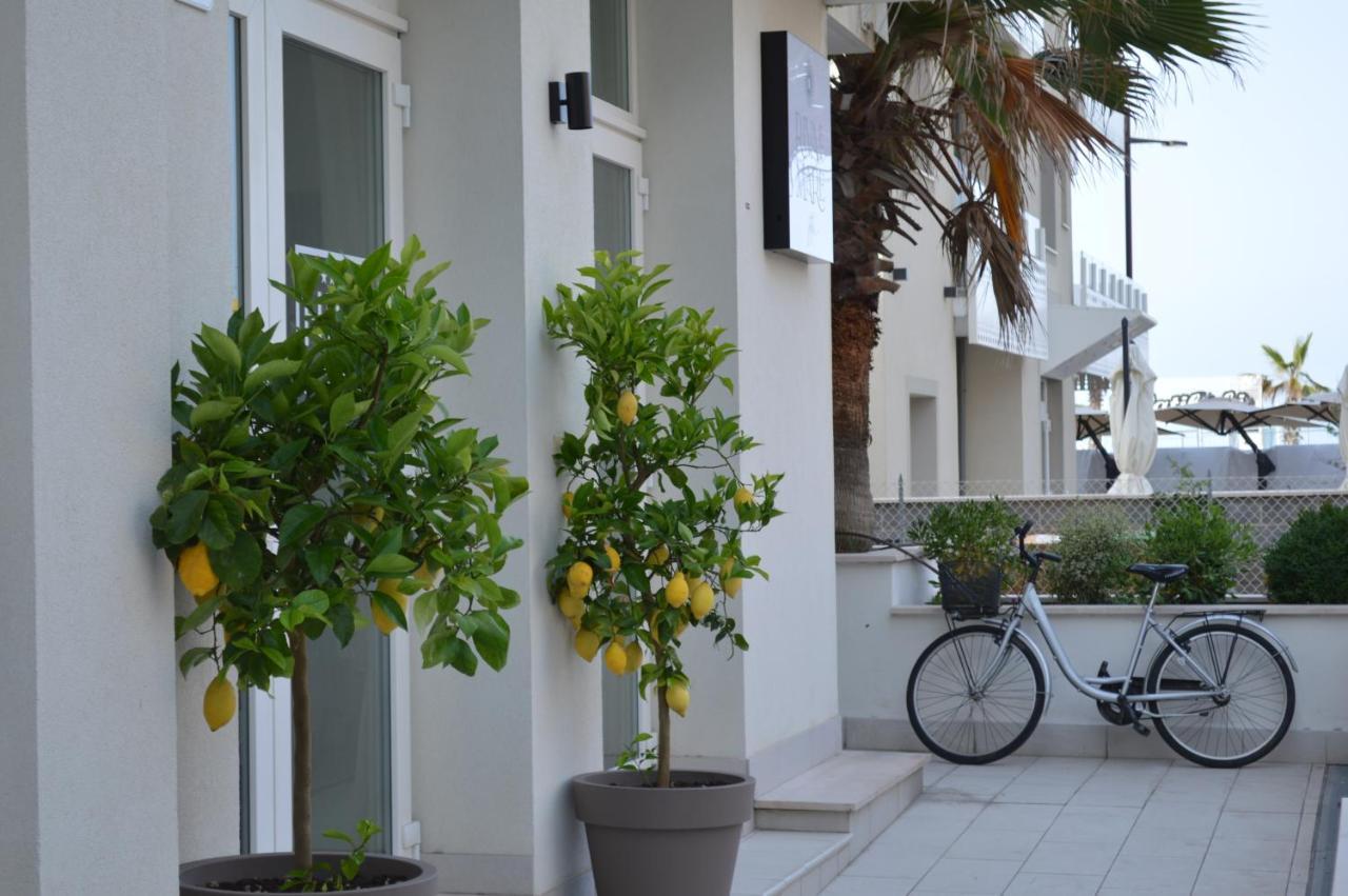 Hotel Riva E Mare Rimini Exterior foto