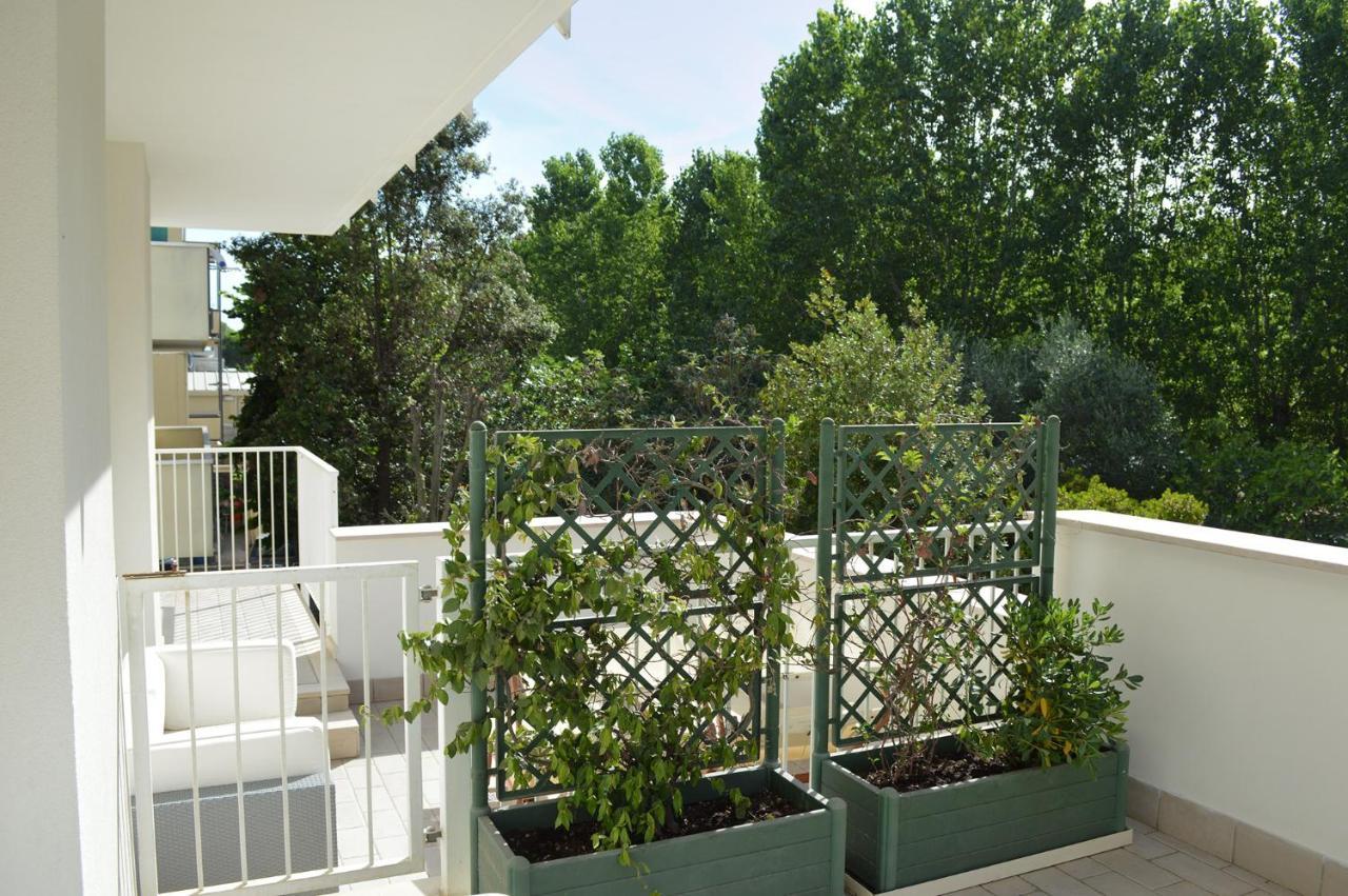 Hotel Riva E Mare Rimini Exterior foto