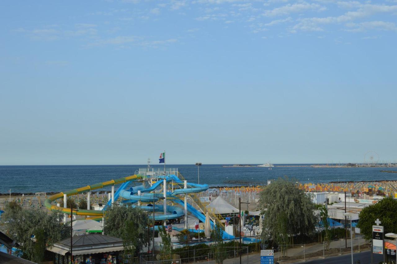 Hotel Riva E Mare Rimini Exterior foto